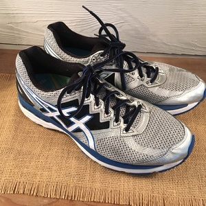 Men’s ASICS GT-2000 5 gray blue running shoes 11